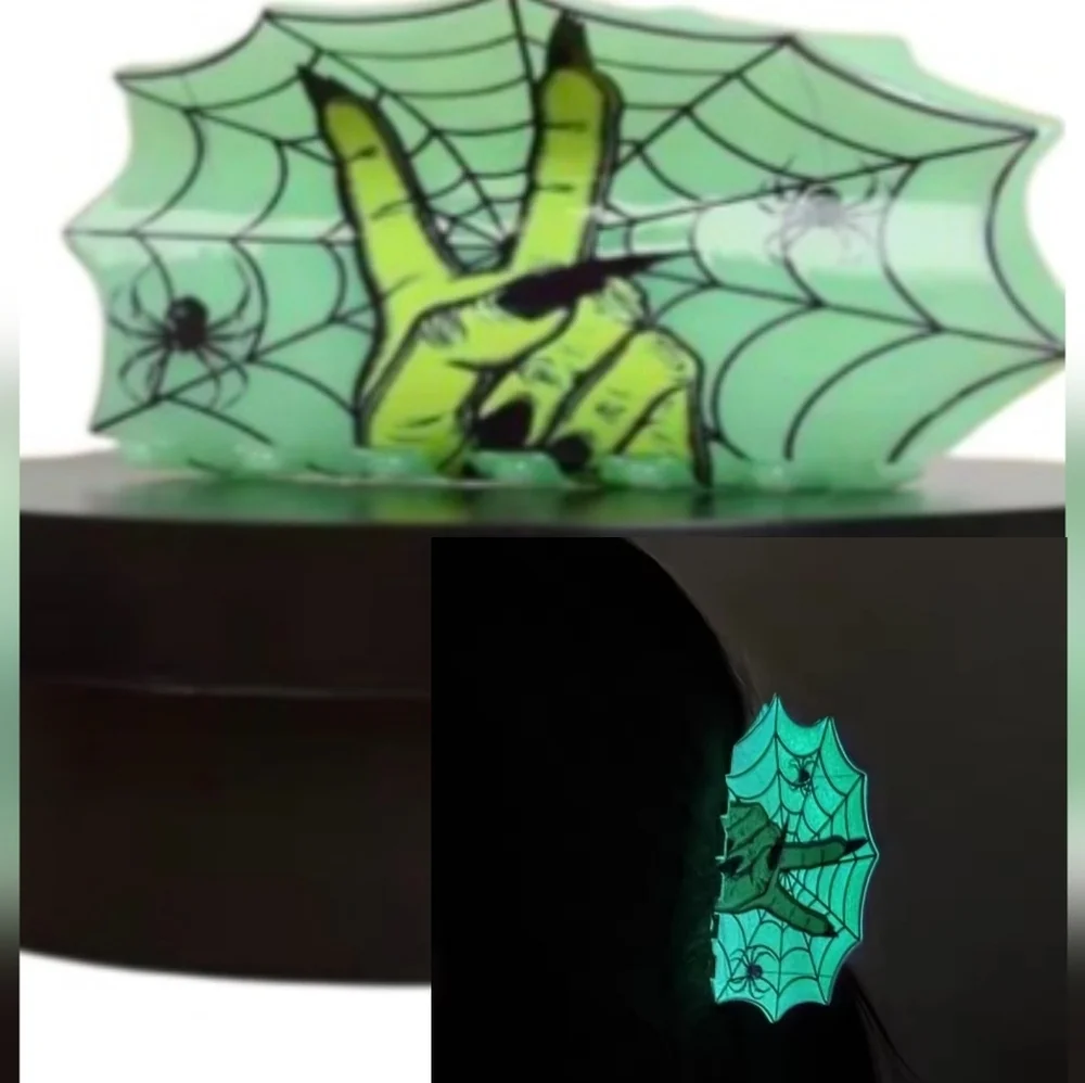 New Glow-in-the-Dark Disney’s Wicked Spider Web Hair Clip Claw
